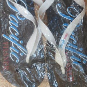 Flip Flops Pacific Pilsner New in Sealed Bag Size 10/11 Unisex (59J)